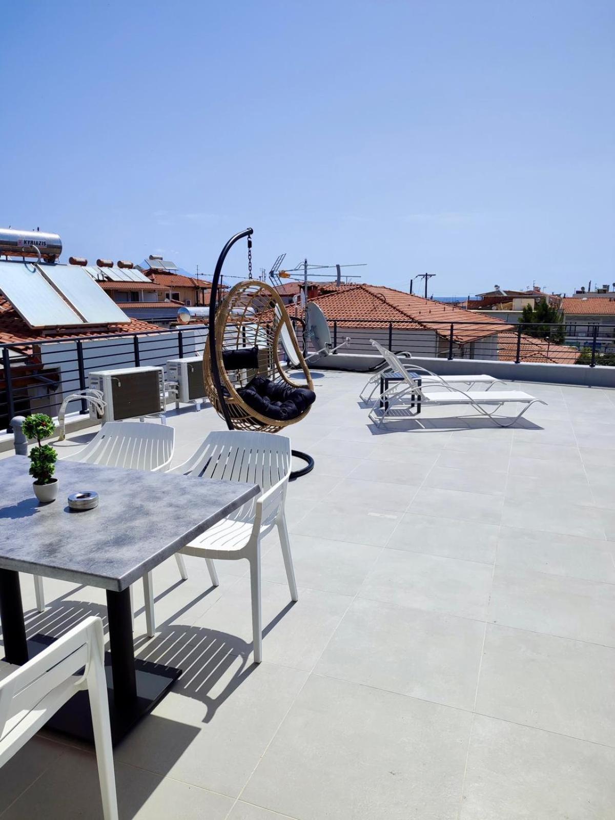 Four Shades Luxury Suites Sarti Bagian luar foto