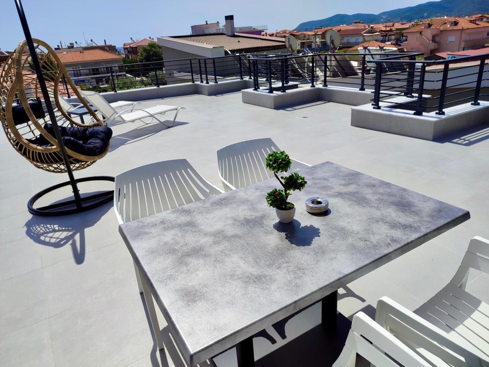 Four Shades Luxury Suites Sarti Bagian luar foto