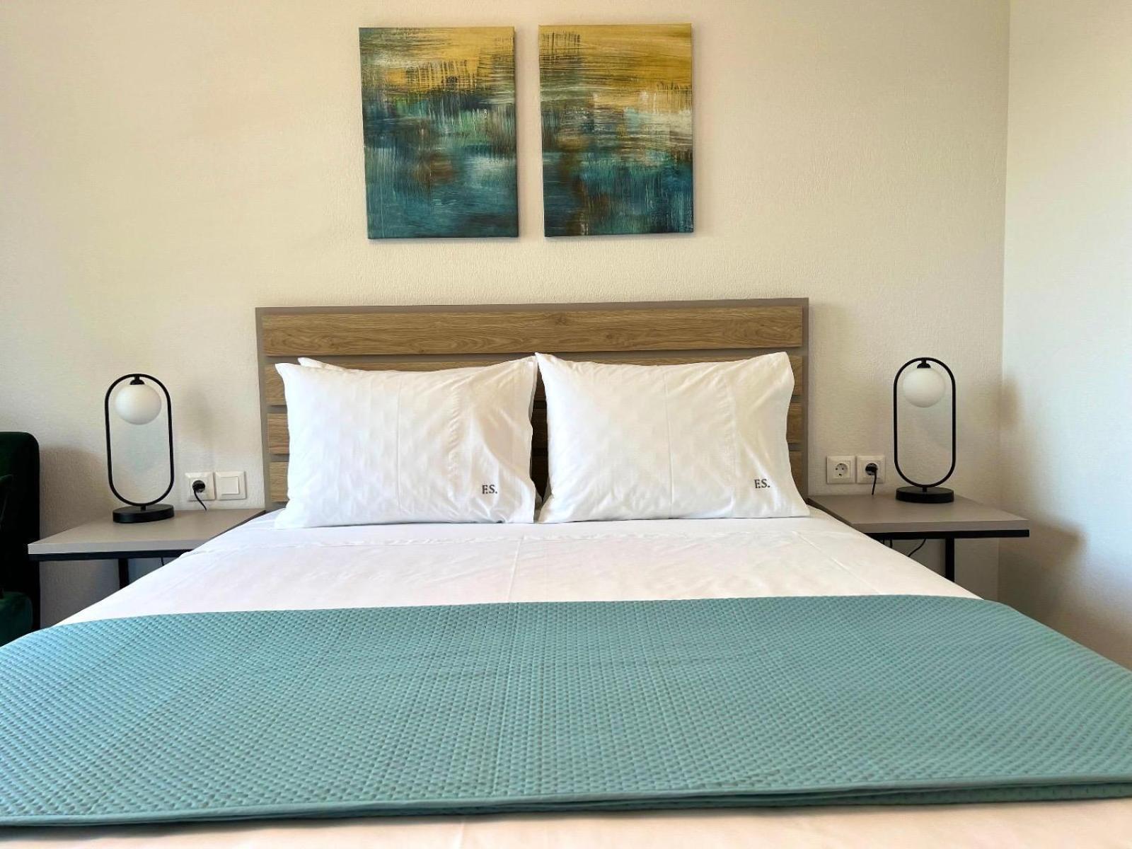 Four Shades Luxury Suites Sarti Bagian luar foto