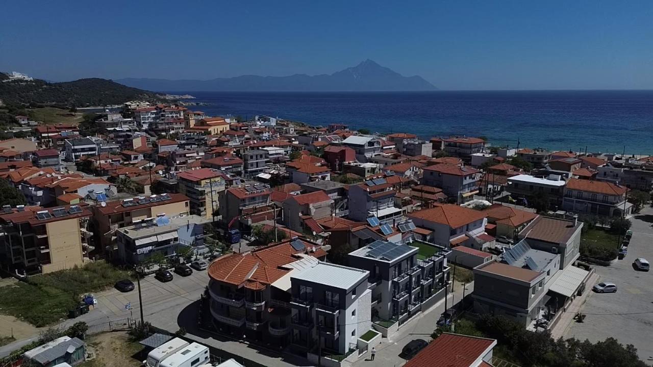 Four Shades Luxury Suites Sarti Bagian luar foto
