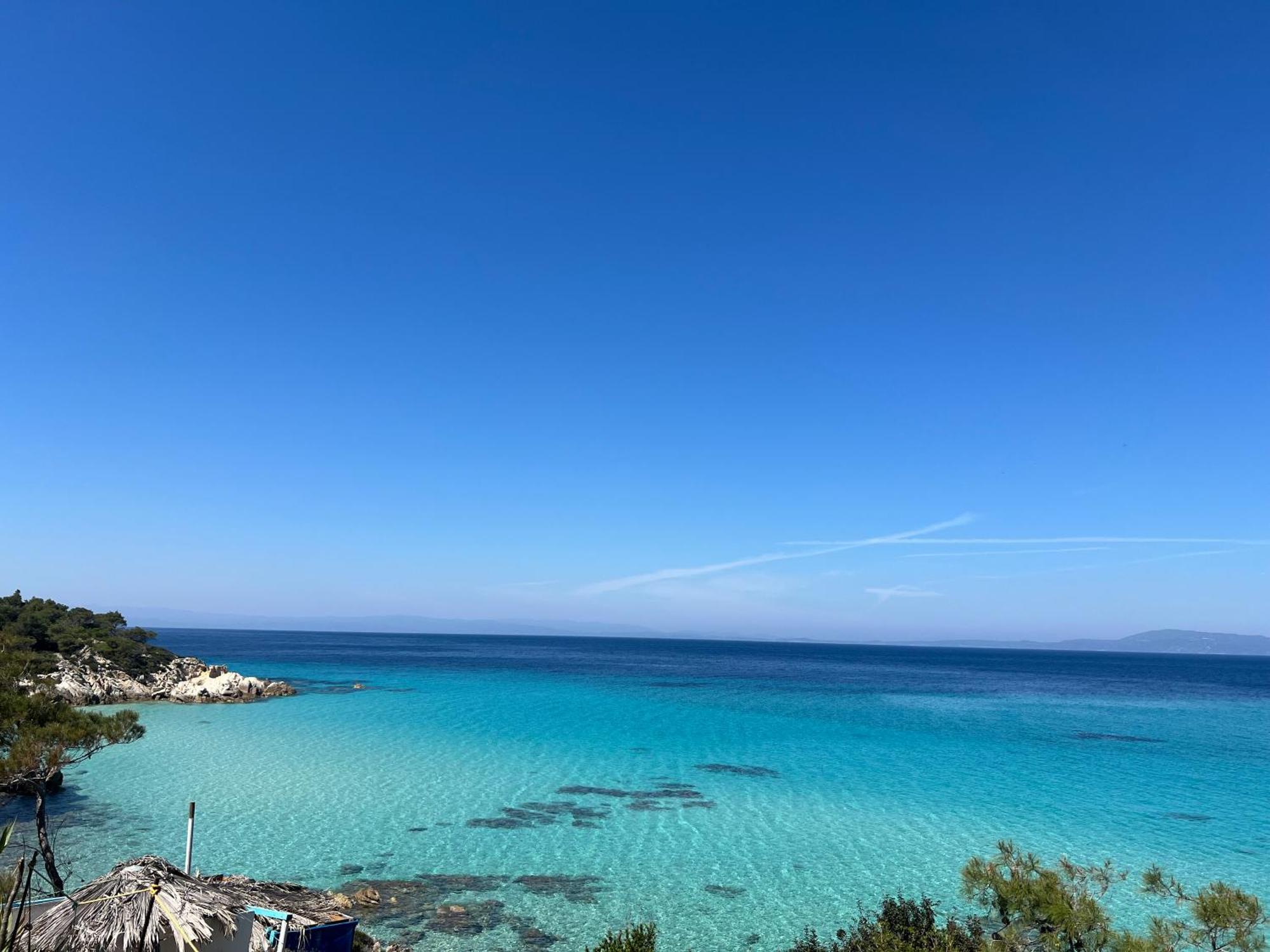 Four Shades Luxury Suites Sarti Bagian luar foto